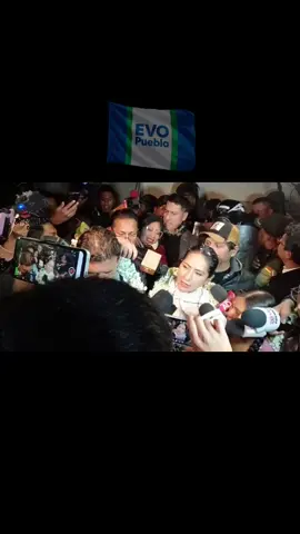 Seguimos en la lucha!!! En busca de la inscripción ✊🏽🔱 💙💚🤍💚💙 #bolivia🇧🇴 #wilmaalanoca #EVOMORALES #evopueblo #evopueblo2025 