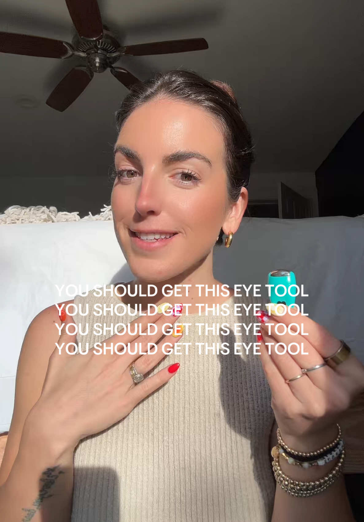 Say it with me 👏 let’s heal those styes!! #styes #stye #styeeye #eyecaretips #eyehealth 