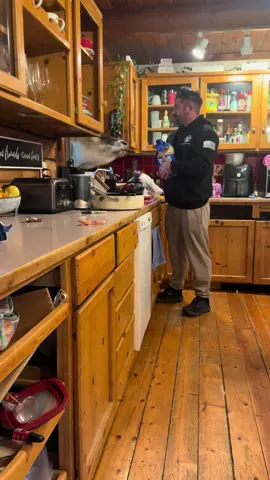 When your husband doesn’t make dinner but feeds the cows out the kitchen window 🥹 #rescueanimals #animalrescue #animalsanctuary #animalsoftiktok #dadsontiktok #cowsoftiktok 