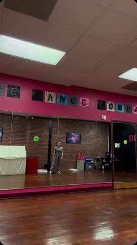 Another day, another @Blake Mcgrath turn challenge! #gnarlyturnchallenge #turnchallenge #fouettés #dancestudio #dance #turns #dancevideo #fyp #elite 