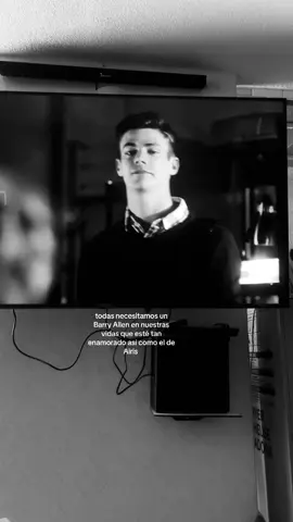 ojalá 🙏🏻 #flash #barryallen #enamorados #xybca #foryoupage 