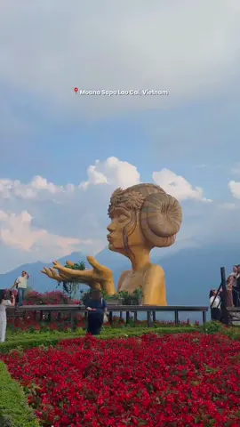 Moana Sapa, you’re a dream 💭  . . 💭 . . #moanasapa #sapavietnam #obrlourdes #travel 
