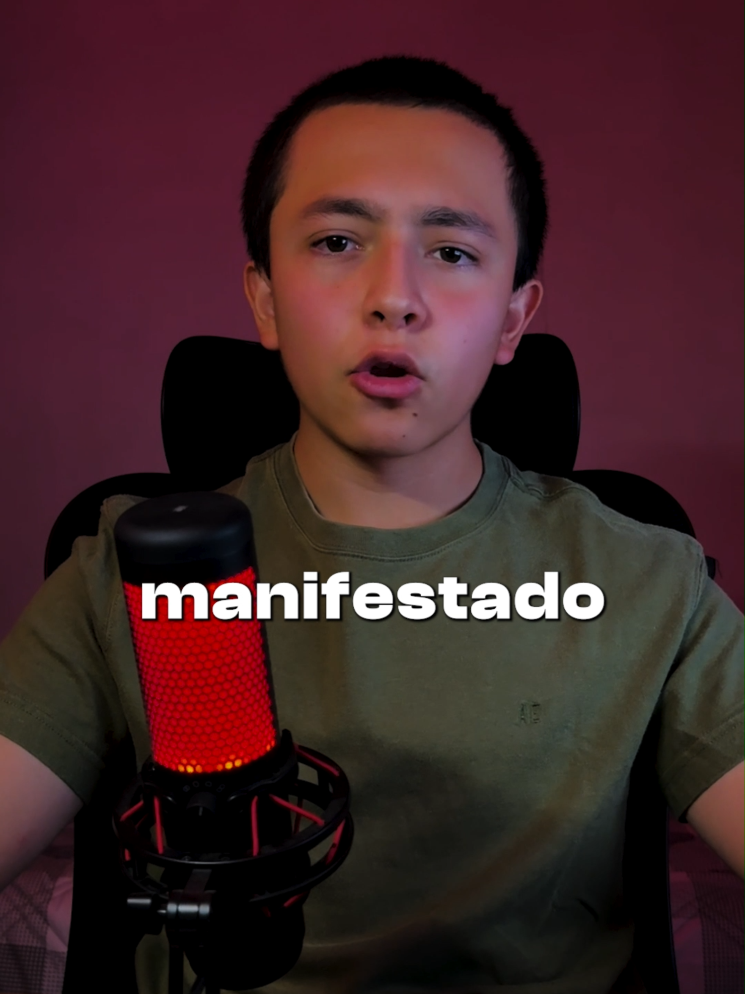 ❗️Manifestar es física❗️ ¿Y si manifestar no es magia, sino física? Einstein dijo que la energía y la materia son lo mismo. Eso significa que tus pensamientos —sí, esos impulsos eléctricos en tu mente— son energía con el potencial de convertirse en realidad. En este video te explico cómo un pensamiento obsesivo, constante y emocional puede tener peso, y tal vez, solo tal vez… esté doblando el universo a tu favor. No necesitas creer en magia, la ciencia ya lo respalda. 🌌 Si esto te voló la cabeza, estoy en un reto para manifestar más de 10K seguidores en 80 días. ¿Te unes al viaje?  #crecimientopersonal #podcasts #manifestacion #motivacion