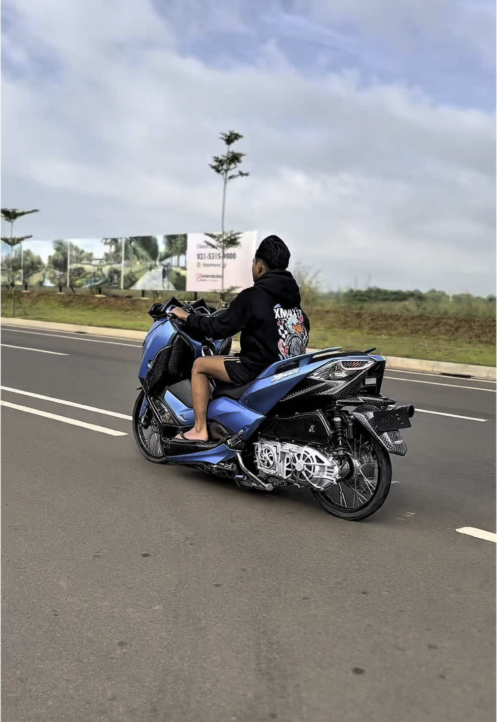bogel kembali beraksi #xmax #xmaxring17 #xmax300 #xmaxดิว่ะ #xmaxchonburi #fyp #xmax300thailand #xmaxmodifikasi #xmax250 #xmax17style #xmaxthailand #Xmax #xmaxindonesia #foryoupage 