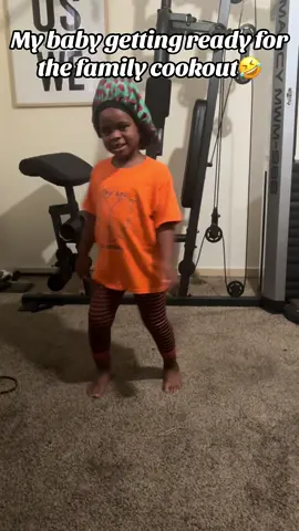 My baby teaching herself boots on the ground cause mama sure don’t know nathanial about a line dance😂🤣 #bootsontheground #toddlersoftiktok #fyp #cookoutcoming