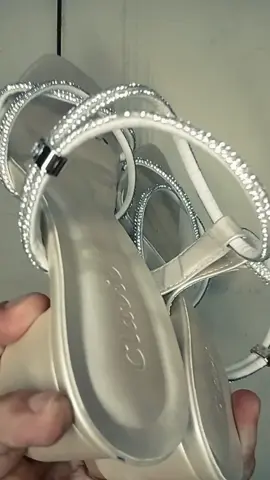 Sandal Heels wanita Clavio terbaru dan kekinian buat kamu pakai ke acara formal dan non formal ..lagi promo buruan diorder sebelum kehabisan #BeliLokal#FlashSale#SandalWanita#TasWanitaPromo#SandalWanitaTerbaru l#SandalHeelsWanita#SandalWanitaClavio#BangOjolShop#TikTokShop#TikTokAffiliate 