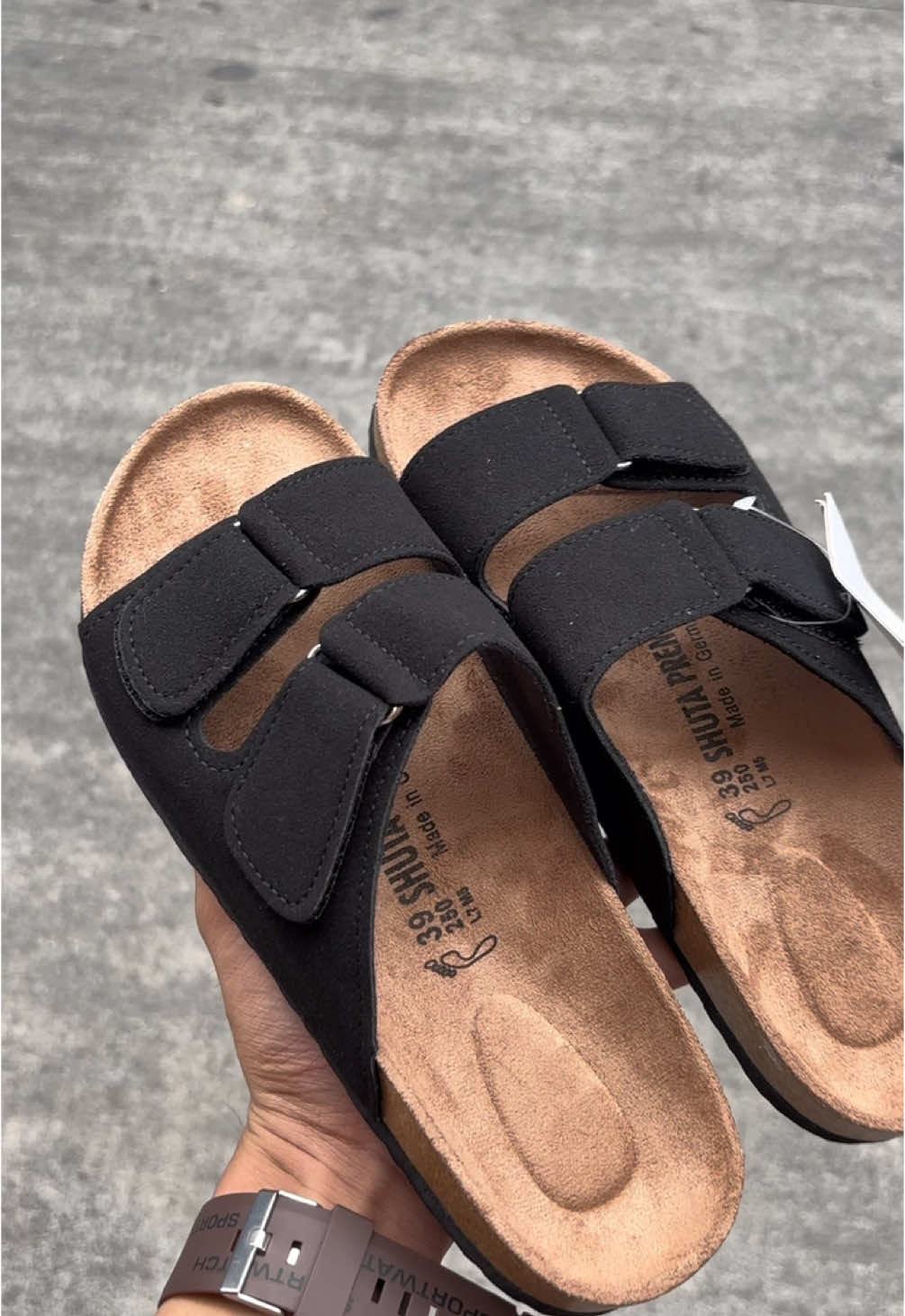 Casual sandals two strap for women✨  #sandalforwomen #shuta #authentic #shutaslippers #casualsandals #trendingsandals 