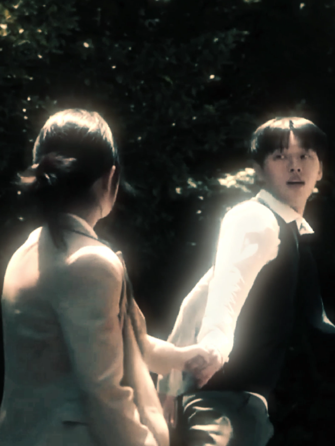 But it's golden #twinklingwatermelon #yichan #cheongah #kdramaedits #kdrama #fyp #foryou #viral #explore #foryoupage scp: luverclips