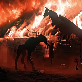 Concerteza esse é um dos filmes mais bizarros que eu já vi #ritual #theritual #movie #monster #edit #fyy