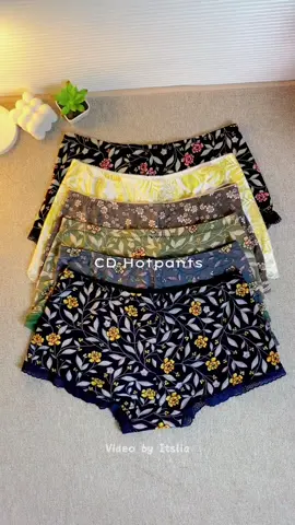 Motifnya banyak lucu” 💃🏼 #cdhotpants #cd #hotpants #dalamanwanita 