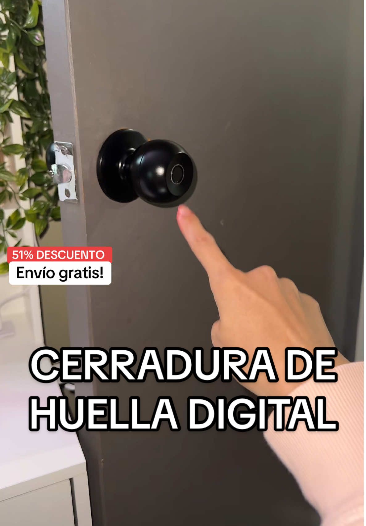 Cerradura inteligente con huella y app. ¡Olvídate de las llaves y protege tu hogar con estilo! #SmartLock #FingerprintLock #KeylessEntry #HomeSecurity #TikTokMadeMeBuylt #Cerraduralnteligente #PuertaSegura #AccesoSinLlave #CasaSegura #GadgetsVirales #GadgetTikTok #TechFinds #HomeUpgrade #LockUpgrade #BiometricLock #TikTokDeals #SeguridadEnCasa #InnovaciónParaTuHogar #Puertalnteligente #ComprasTikTok #hispanictiktok #fyp 