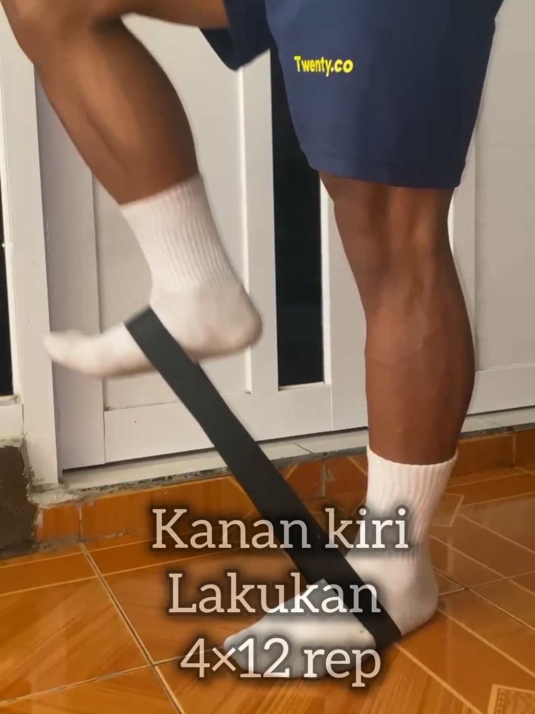 untuk dirumah tipis tipis #anakbola #latihandirumah  @dikakilatt30 