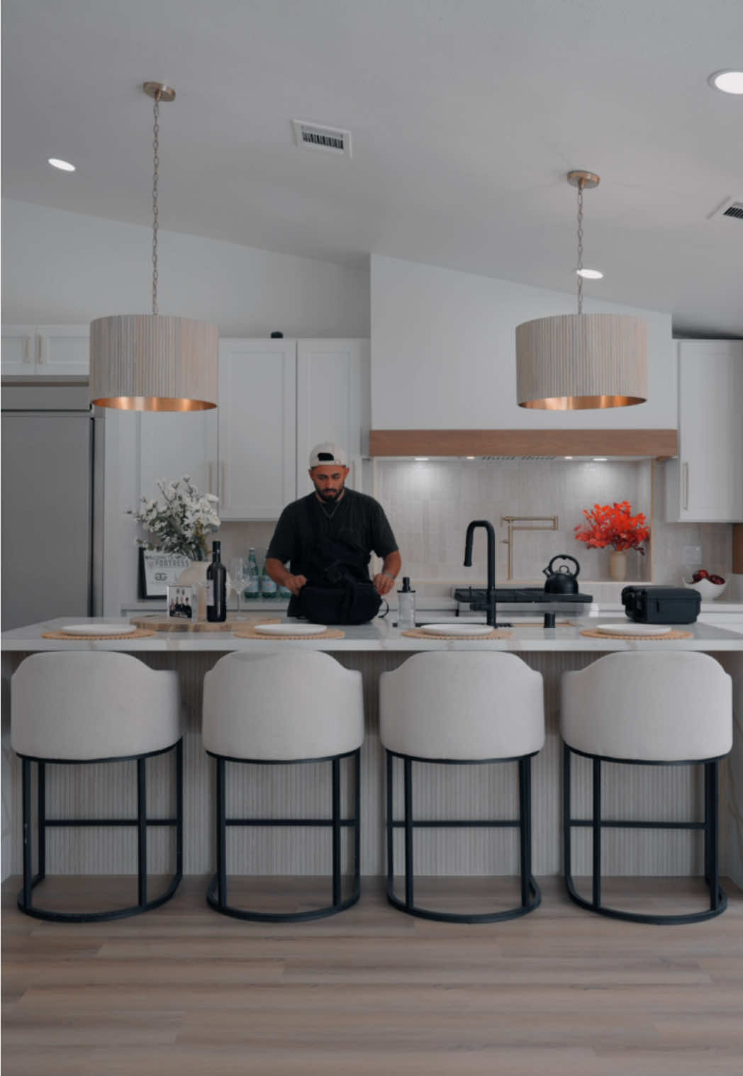 05.16 #Lifestyle #contentcreator #Vlog #minivlog #videographer #videographer #bts #realestatephotography