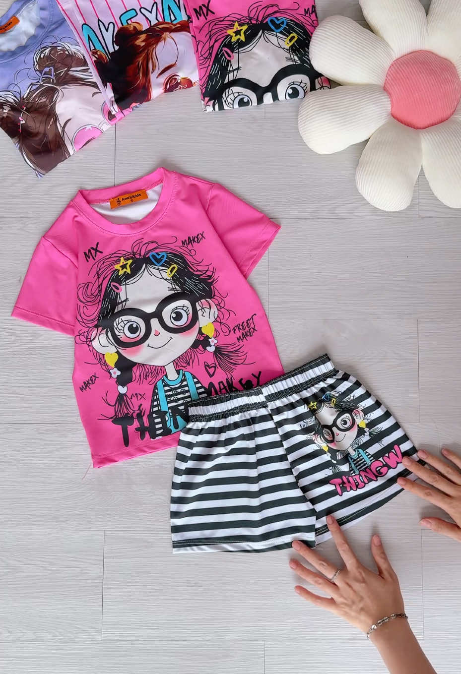 Mấy chục cành thôi ạ