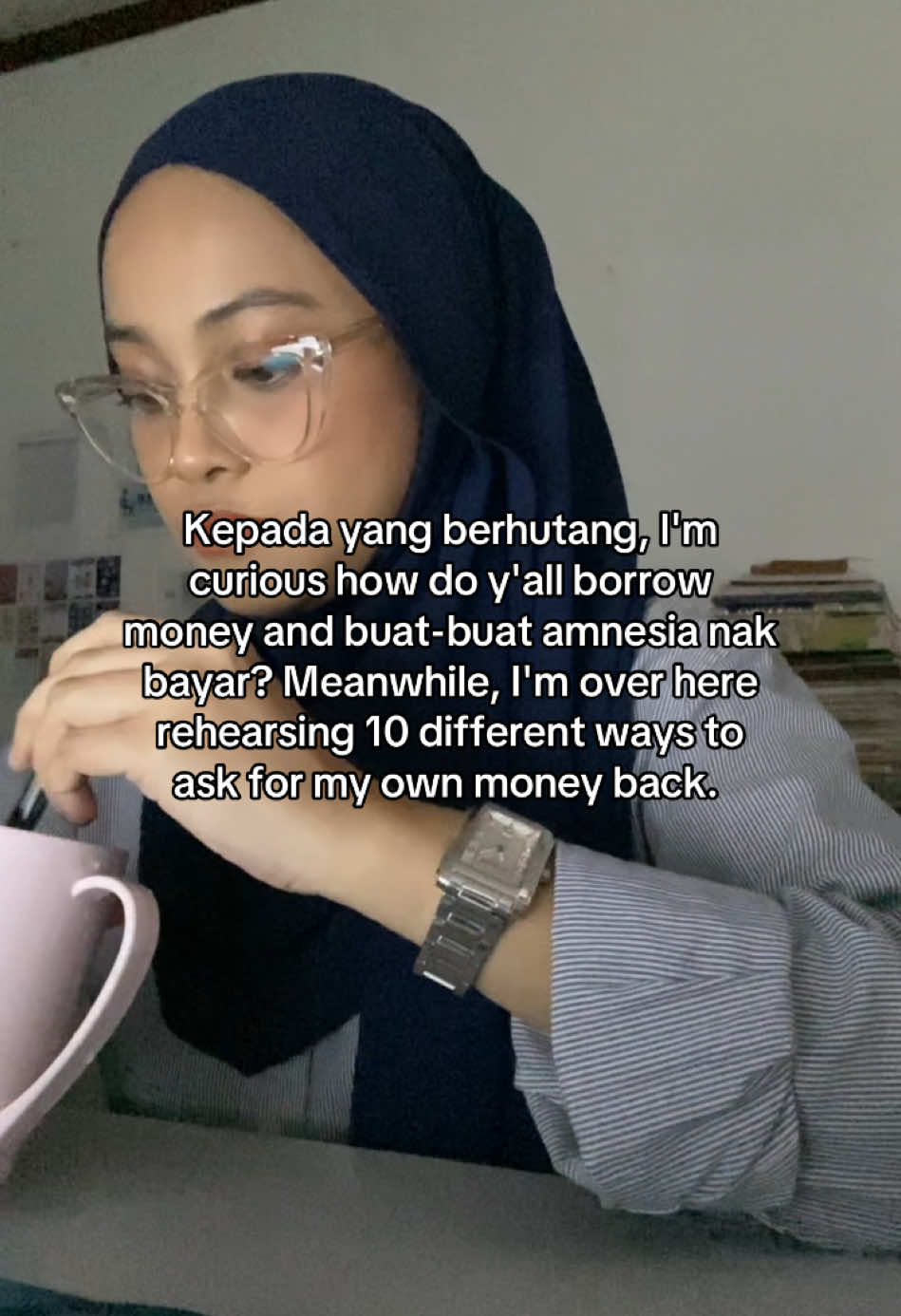 dah hujung bulan ni, dah boleh kot ws kata nak bayar duit kita🙂 kita pun duit dah berkurang ni wak, gaji lagi 10 hari😔 ni kita pulak kena cari awak. Awak ni.