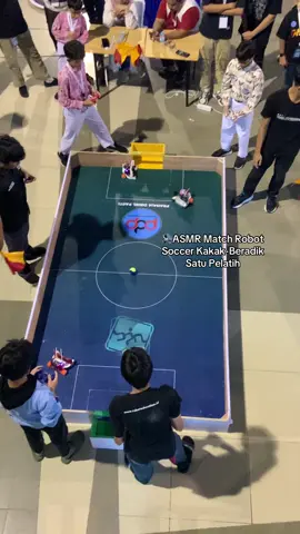 Satu coach ketemu di perempat final?!! Babak pertama masih seri 5:5 nih. Seruu bangettt— #lombarobot #robot #baronas2025 #roboteducation 