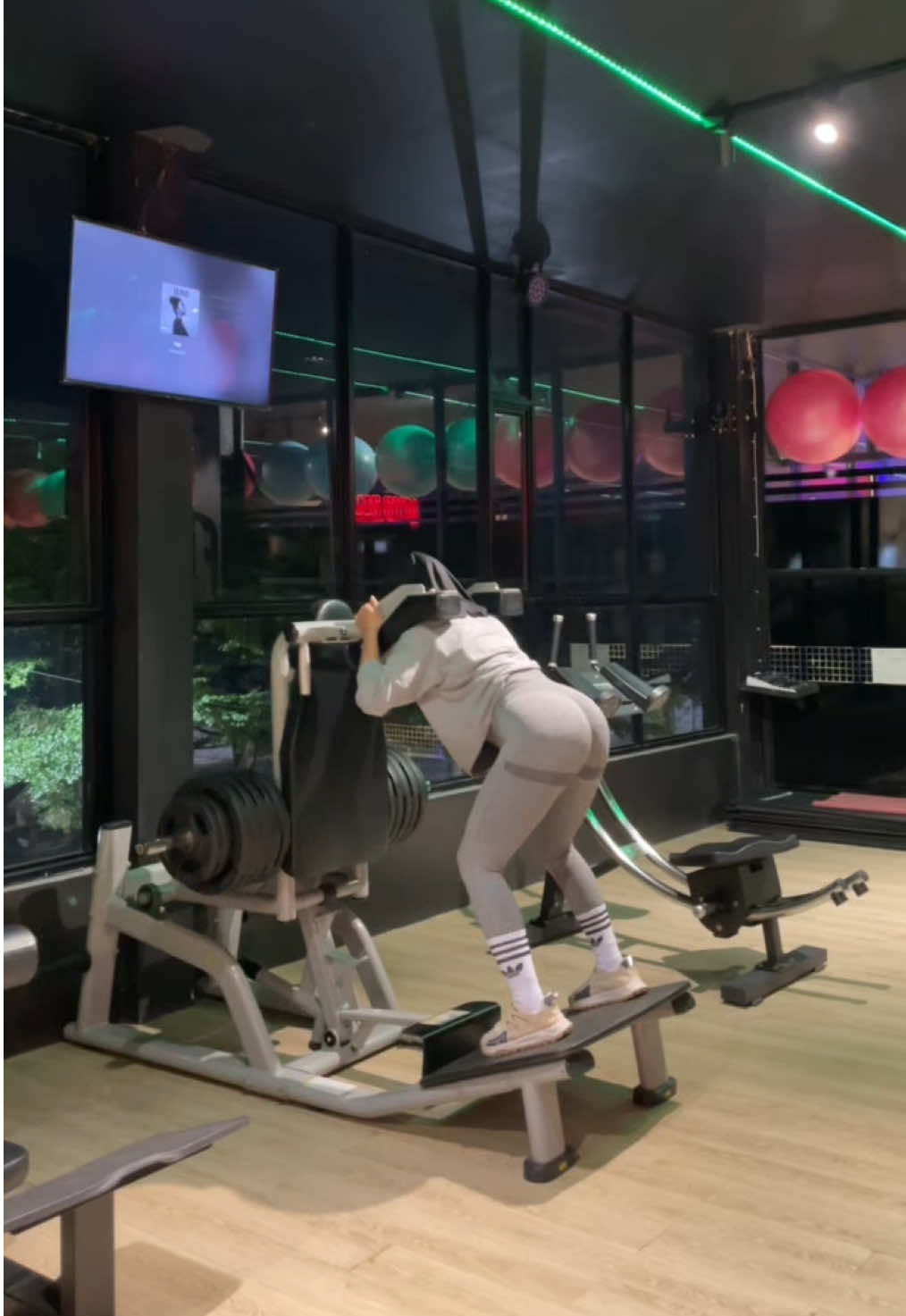 #gym #ariskaaaputrii #fyp #gymgirl #leggingmurah 