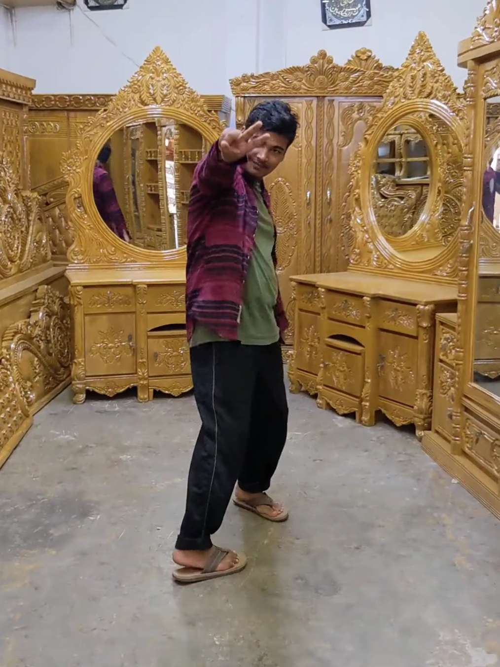 #FurnitureDesign #CustomFurniture #BangladeshFurniture #HomeDecor #WoodenWork #InteriorDesign #ViralFurniture #FurnitureTikTok #RoomSetup #fyppppppppppppppppppppppp 