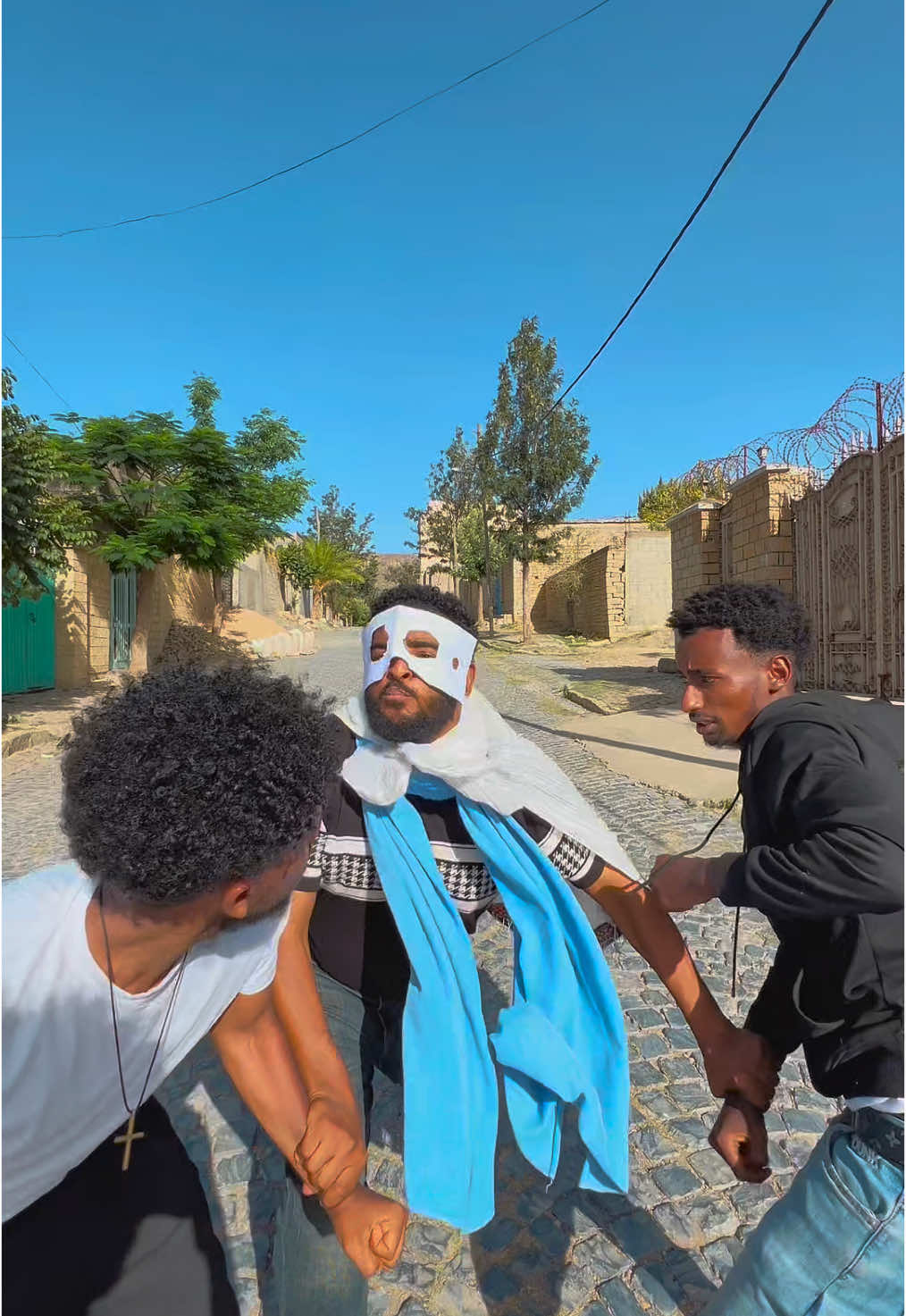 Super hero በጊዖም😁😂#አቡ #abu #anhnavine #fyp #tigrignatiktok @ሄርሞን አንሕና🤪 @ቃልአብ አንሕና @teddyvine6 @ኣንሕና ቻነል / Anhna channel 
