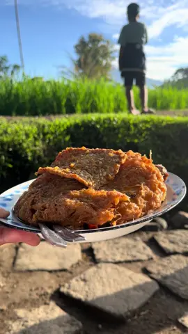 Kopi klotok Tempat makan viral dijogja dengan view sawah dan gunung merapi #kopiklotok #sinarengan #dennycaknan #sarapan #jogjahits #merapi #trending #viral 