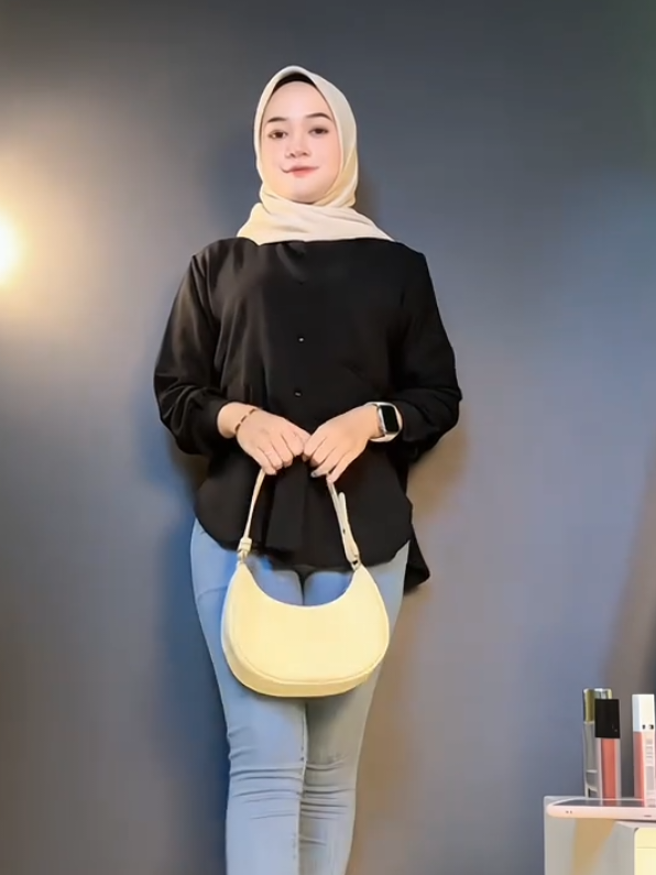 Kemeja wanita polos #kemejawanita #kemejawanitaterbaru #atasanwanita #kemejewanitaterkini #affiliate #fyp 