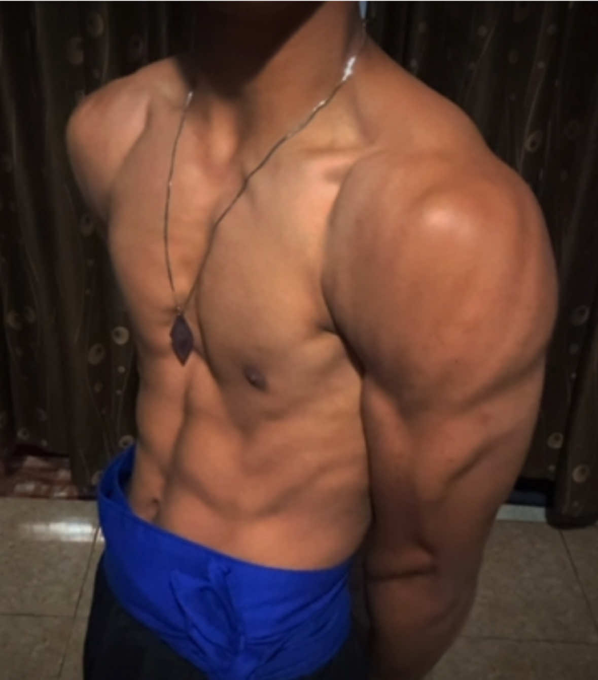 Gak tau apa lah.                                       #ikspikerasakti_indonesia #homeworkout #estetik 