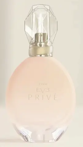 🌸 Parfum du jour : Eve Privé – L’élégance discrète 📌  📢 Chaque femme mérite un parfum qui lui ressemble. Aujourd'hui, je porte Eve Privé – ma signature olfactive du mardi. #eveprive #avonfrance #parfumfemme #cosmetiques #videovirale  @TikTok France @TikTok Shop France @TikTok Deutschland @Tiktok Shop Deutschland 