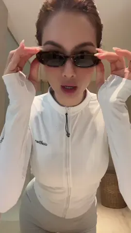 😎
