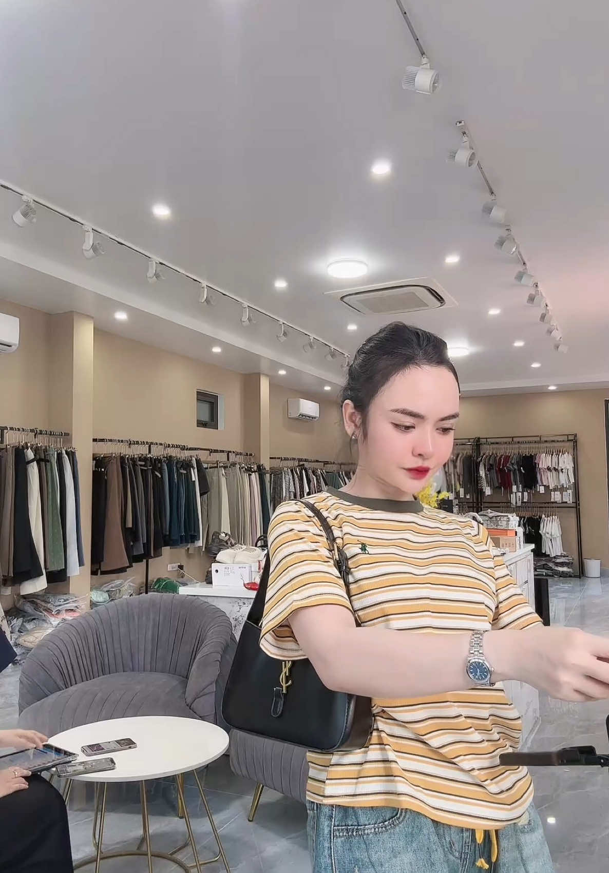 Đồ xinh gì chưa người đẹp ơi ❤️❤️ #alisa #alisaclothing#xuhuong 