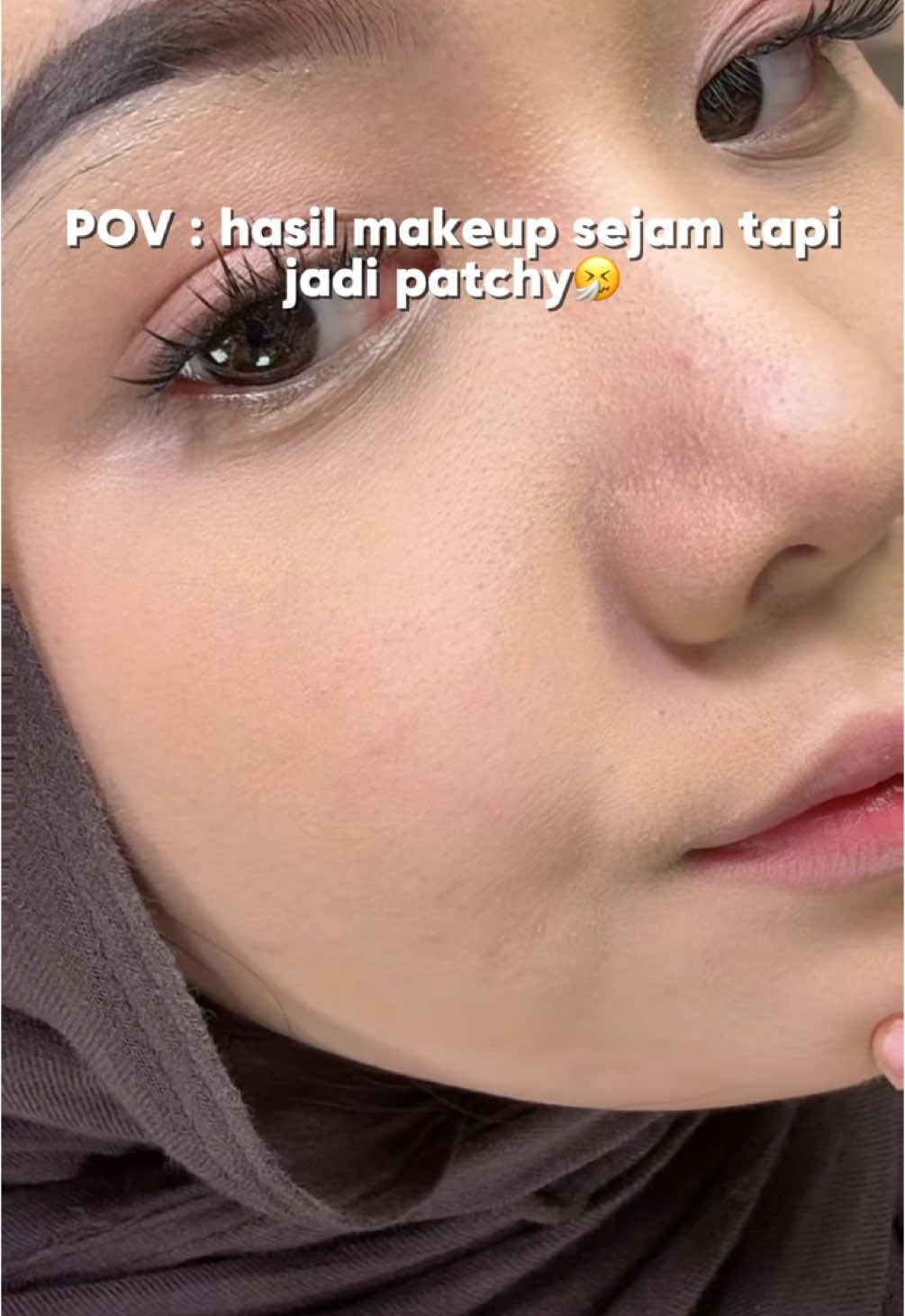 ga dulu deh klo makeup patchy kaya ginii🤢 #settingspray #makeup #makeuhacks #serumspray 
