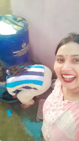 My sister wait for end 🫣😂🤣😱 #funny #entertainment #cleaning #wifeprank #wifeprank #usa🇺🇸 