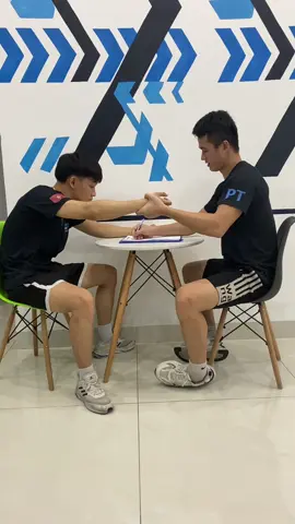 Em chỉ làm theo đúng lời nói của sếp ạ#xuhuong #phòngtậpbấtổn ##videohaihuoc 