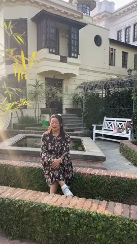 हराउदैछु आफैमा आज समाल्दैछु मनलाई कोहि आफ्नो हुदैन यो स्वार्थी दुनिया मा तेसैले टाढा छु एक्लो छु अनि चुपचाप छु #kalpanarai#fypviral🖤tiktok #🙏🏽🙏🏽 