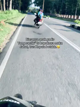 Betull kh🤣#nttpride🏝🔥 #fypfiralシ #fypberandamuシ #masukberanda #nttstory🏝🔥 #viraltiktok #nttkupang #fypシ゚ 