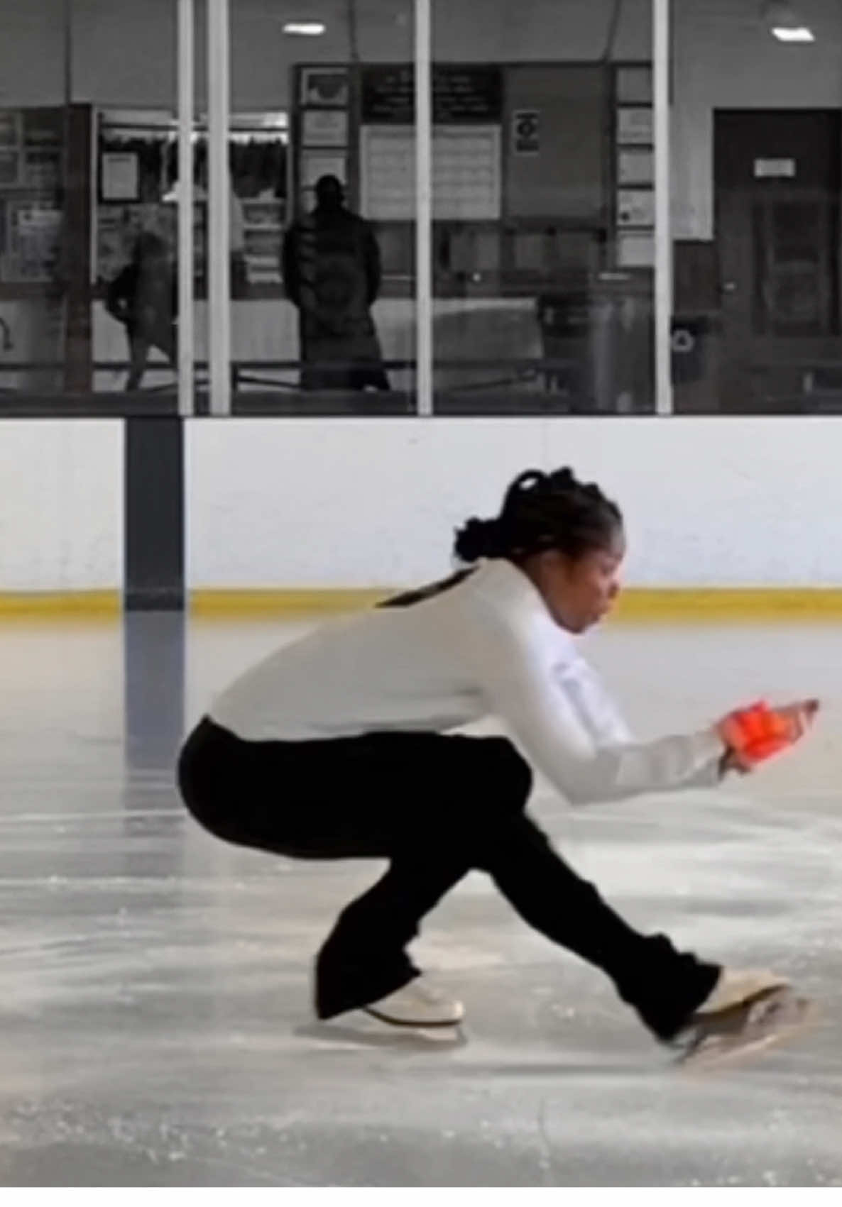 on ice 🧊🌪️ stress relief 😮‍💨👌🏾 Some days a few turns on the ice is all you need. Drop a 🙃 in the comments if skating makes you feel free! #skatingcoach #IceSkating #SkaterStrong  #CoachDontPlay #DisciplineEverywhere #FitGirlOnIce #SkatingFails #SnatchedAndSkating #RinkLife #AthleteLife #figureskating #patinage #patinageartistique #skaterlife #blackgirlsiceskate #blackgirlsskate #blackgirlsskatetoo #blackskatingcoach