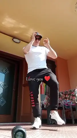 A throwback to dads in the 90s Eurodance  #throwbackdance #vibes #dance #nostalgia #90sdance #flahbackthrowback #90musica #shuffledance #creatorsearchinsights @🇮🇹ℝ𝕒𝕗𝕗𝕒𝕖𝕝𝕖🇮🇹 