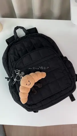 loveeeee the hot- selling puffy backpack🥳🎀I‘m all set for the new semester nice and early🤣#bagsmart #puffy#backpack #backtoschool #collegelife #studentlife #shoopinghaul 