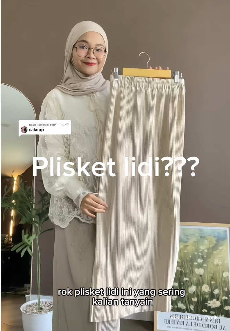 Membalas @sofi*˘︶˘*.｡*♡ rok plisket lidi ini udh anti kusut, nyaman poll🤎✨  #rokplisketlidi #roklidi #roklidispan #roklidiplisket #rokspanlidi #rokspanlidipremium 