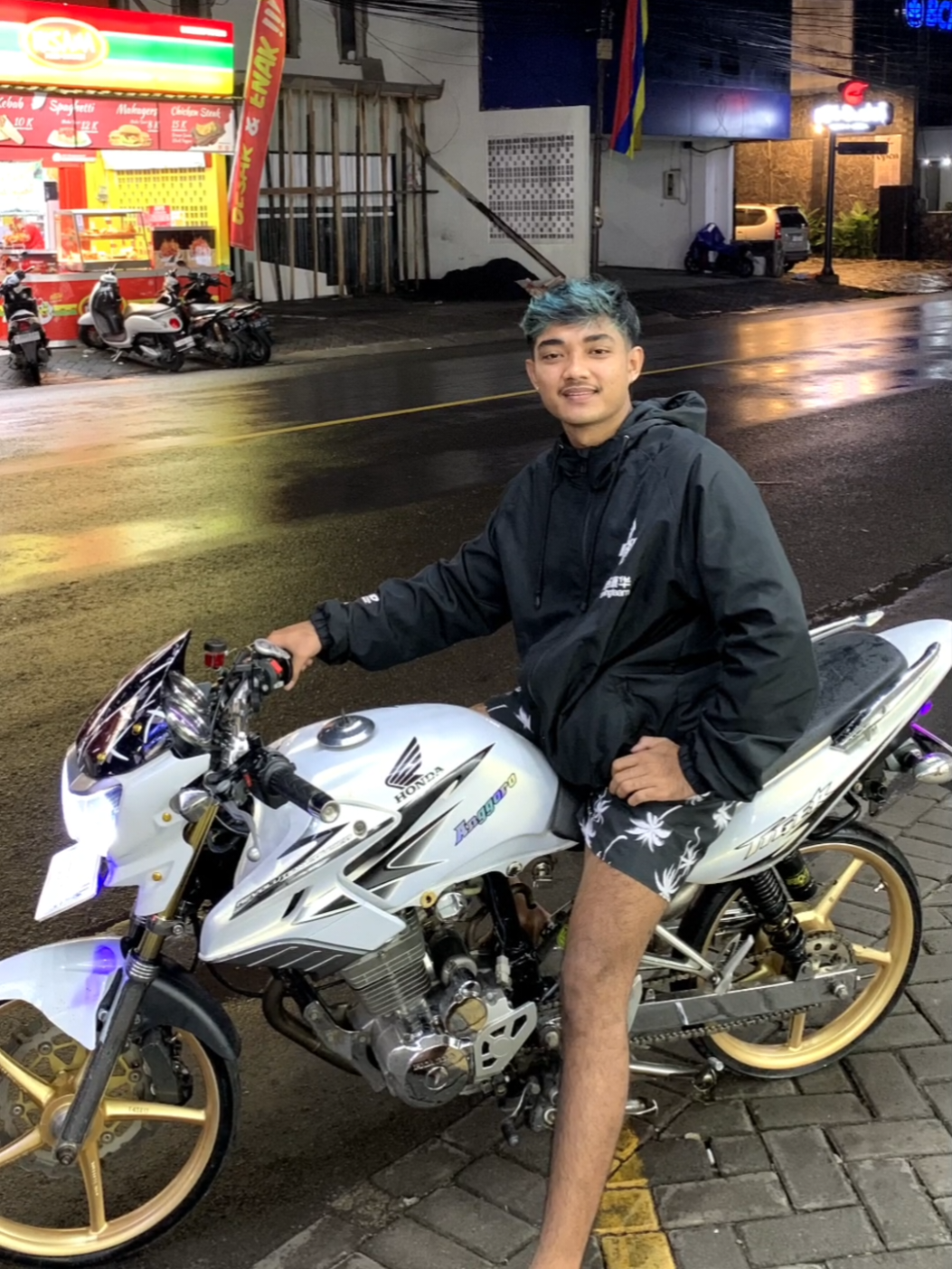 asline penak metic🤣 #tigeranggoro #fyp #tigermodifikasiblitar #tigerherex #herexhitz #herexjatim #tigeralbino #officialherexpasuruan #tigermadura #tigertuban #tigergank #jamaaherexrantau #pecegank #jamaahpece 