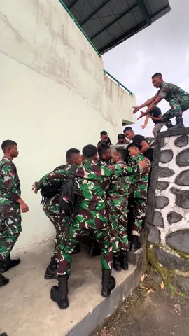 Kelakuan para prajurit🤣🤣 #fyp #fyppppppppppppppppppppppp #tniganteng #tni 
