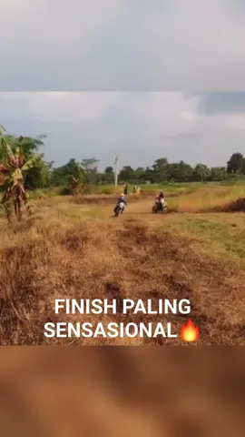 tah nu kieu nu nyerenteng te di tahan 😂🙏 @Gasskeun.id @adiceto26 @fauzyfr272 @Ismet andbory999 @Hulahulu_racing  #fypシ #viral #warga62 #grasstrack #hendraml32😎😎 #2016