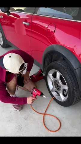 Can Tire Air Loosen Wheel Bolts_ Shocking Test💡👀