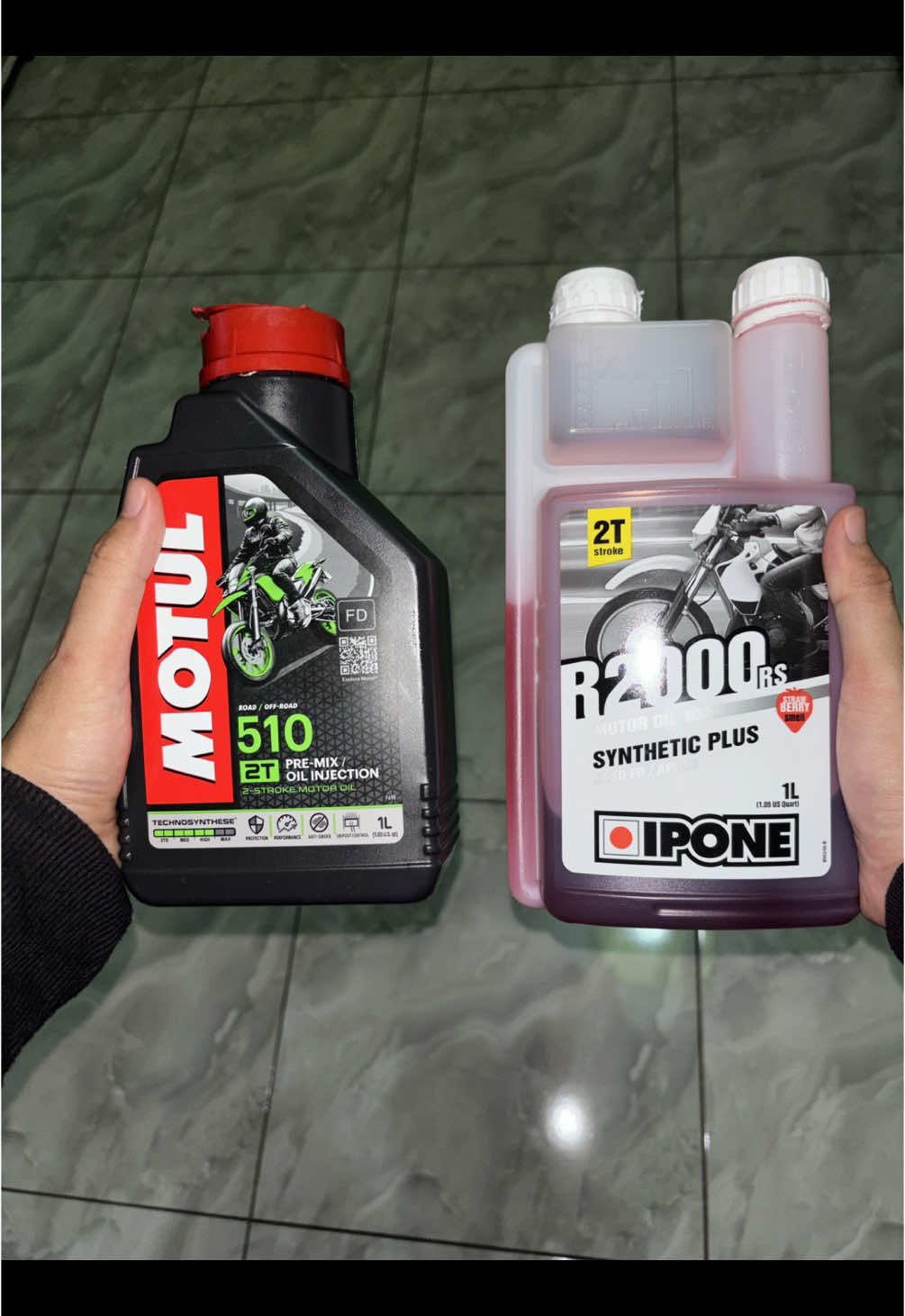 kalian suka pakai oli samping apa aja ? #fizr #yamaha #motul #banjarmasin #fizrindonesia #fizr_2stroke #fizrmodifikasi #fizrkalimantan #fizrmania #fizrsunmorry #ninja #ninjarr #ninjass #ninjarrold #kawasaki #f #CapCut #foryou #foryoupage #motul #motulindonesia #ipone #olsam 