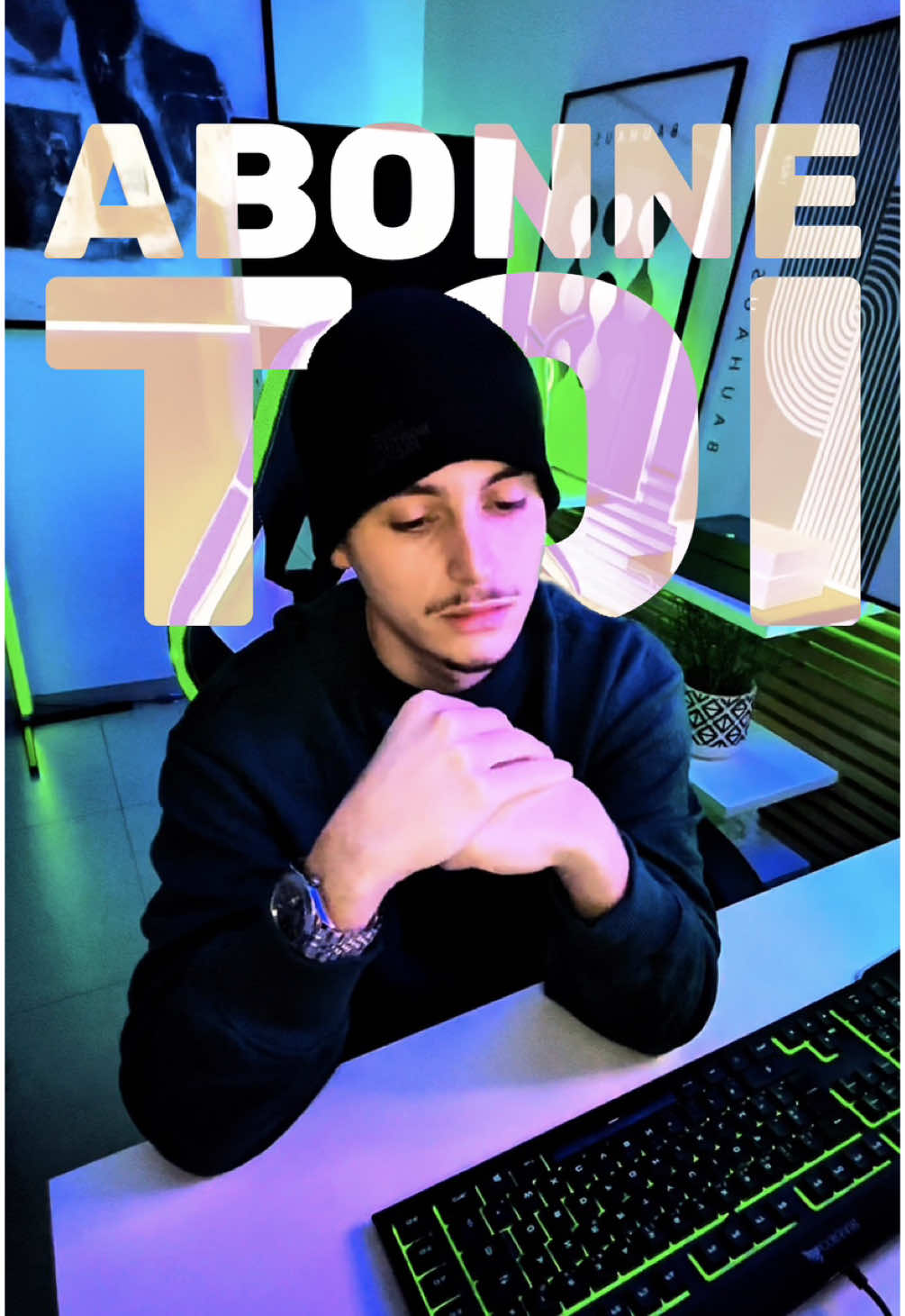 Anyme react à mon business en ligne (il est choqué) 🤣 #anyme #business 