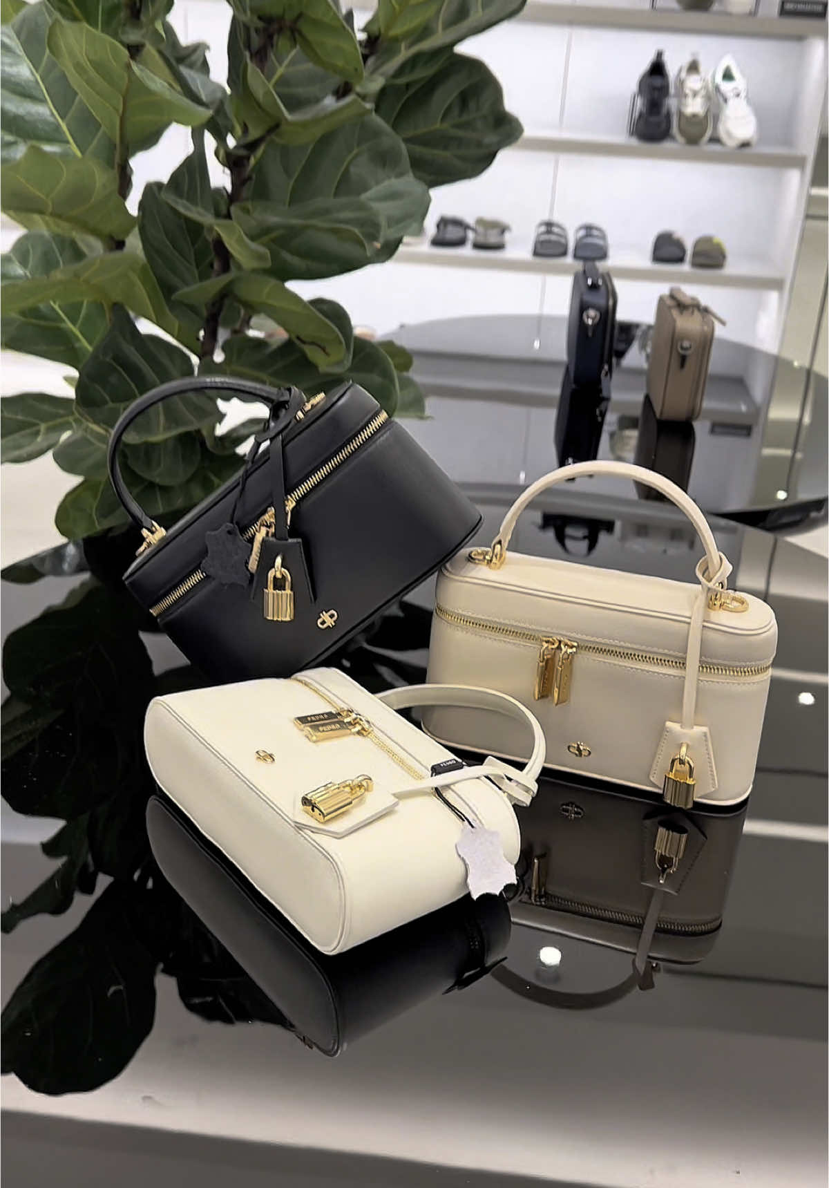 New Bags Ari Bags Leather #PEDRO #fashion #xuhuong #newcollection #aribag 