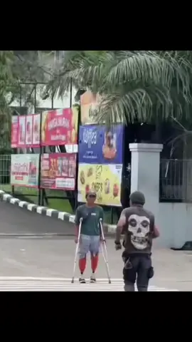 selamat menyusuri jalan kebaikan... semoga yang lagi capek segera disegarkan dan disemangatkan kembali... 🌿🍁