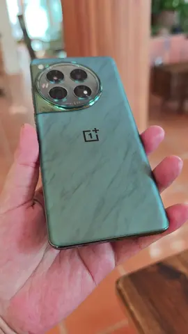 Oneplus 12 màu xanh vân đá Ram 16/512G chip 8gen3 Giá 10tr.xxx