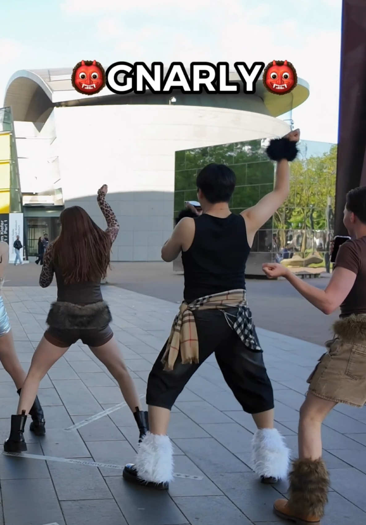 this is probably the most demonic karaoke we’ve done 😮‍💨🥪 @KATSEYE #d1stinto #kpopdancecrew #dancecover #dance #kpopdancecover #fyp #foryoupage #kpopfyp #thenetherlands #gnarly #katseye #dreamacademy #karaoke #funny @Britt @zoë :) @Mikelll :) @Alina @ᴍɪɴɢᴋᴇ @alikhyoncé 