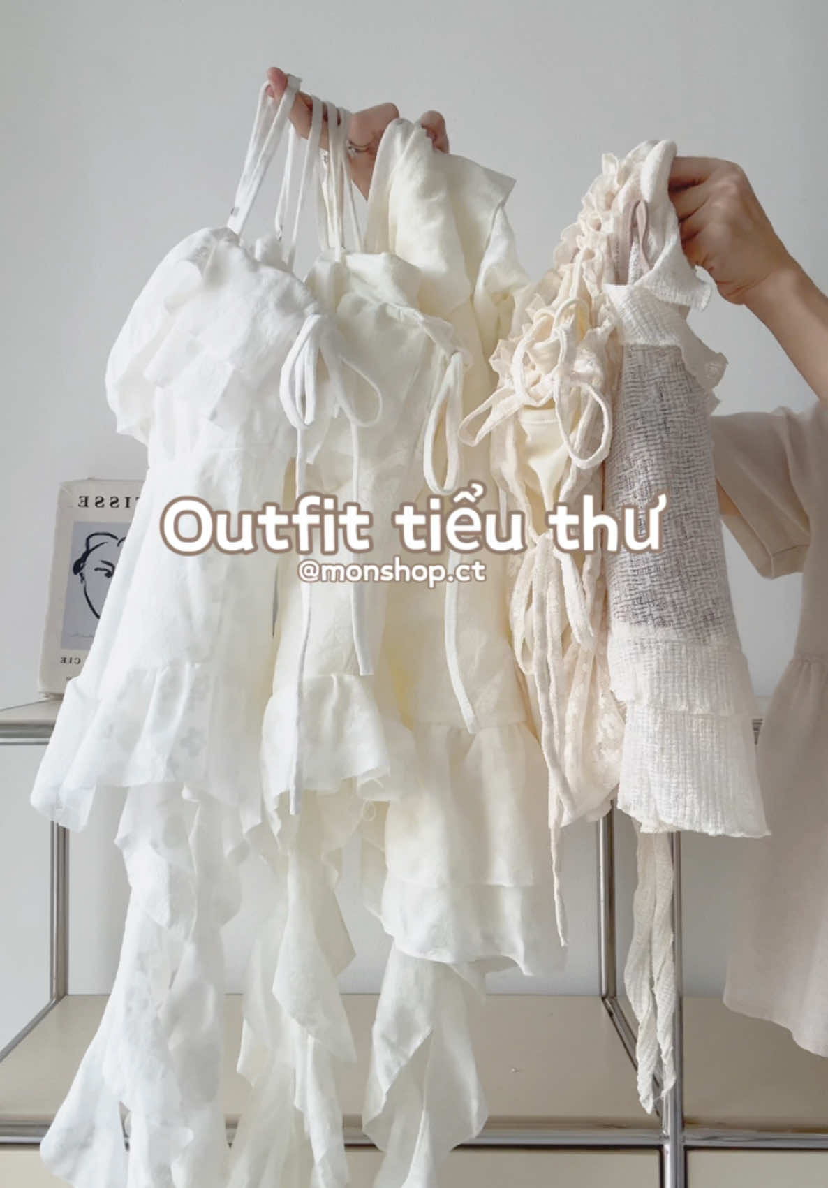 Outfit tiểu thư cho mí bà nè, mê quá điii 🤫 #thinhhanh #tiktok #xuhuong #monshop #fybシ #review #LearnOnTikTok #phoidoxinh #tipsphoido #viralvideo #moingaymotoutfit 