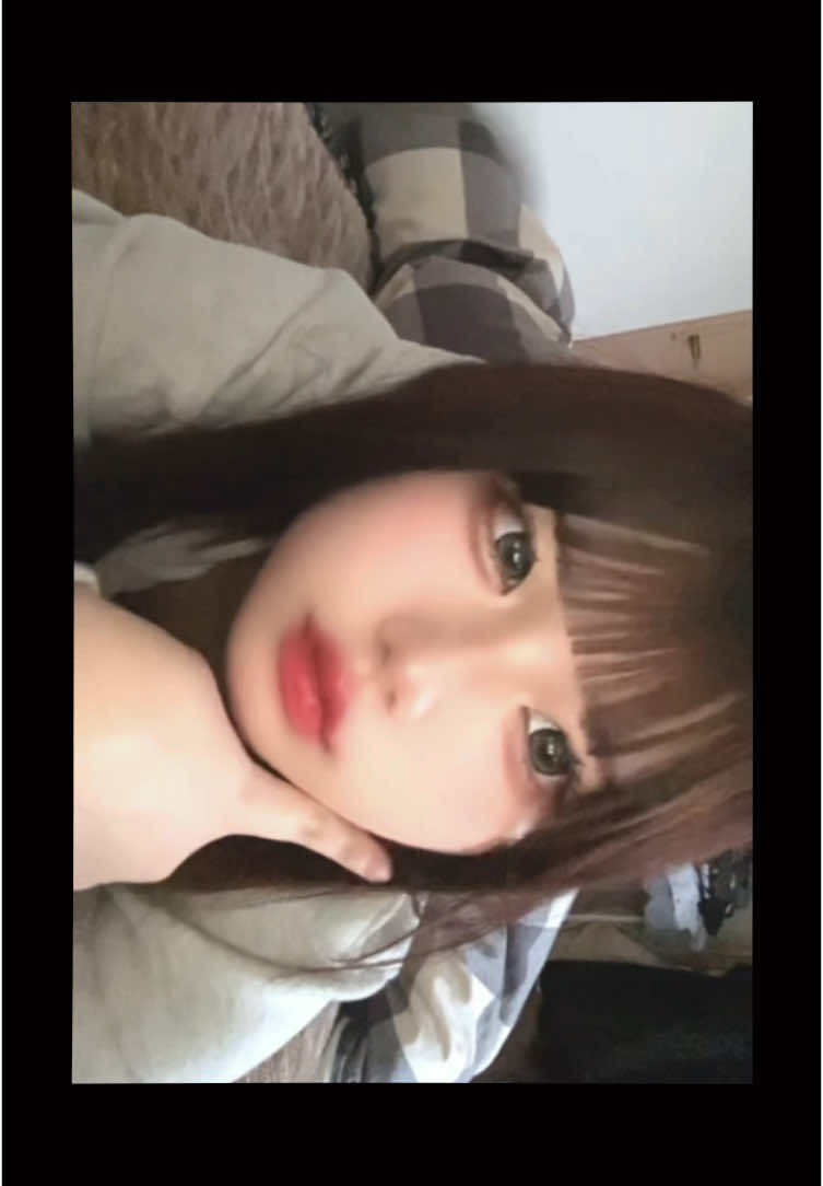 誰かを見ないで🫩